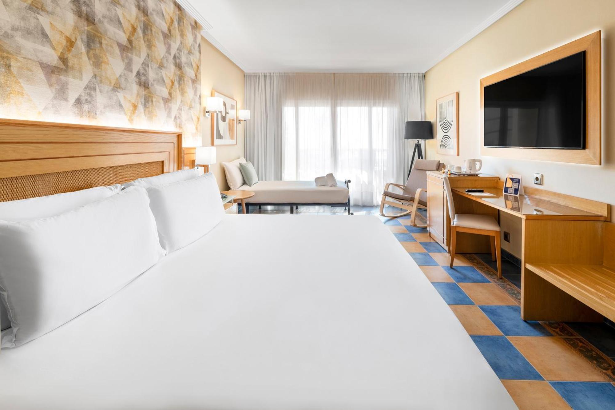 Elba Sara Beach&golf 4*